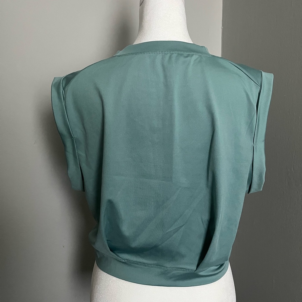 HALARA Sleeveless Teal Muscle Tee - Picture 3 of 4